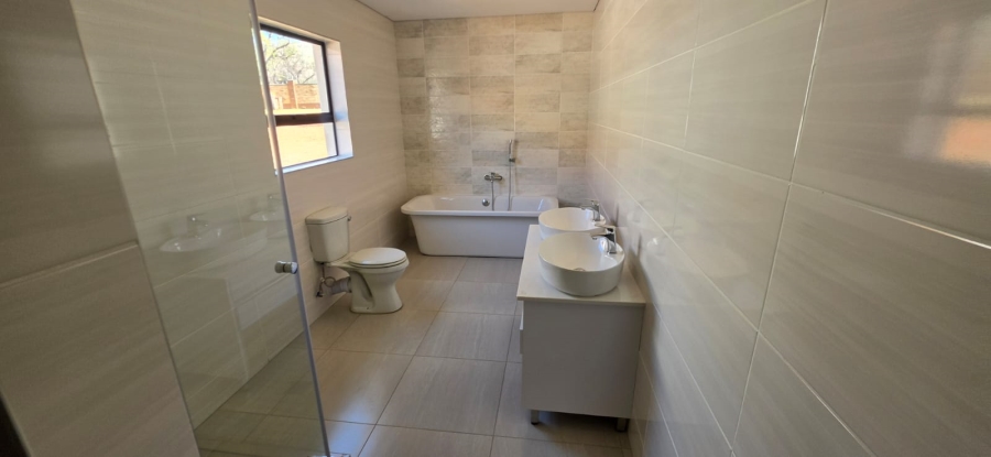 4 Bedroom Property for Sale in Buffelsfontein A H North West